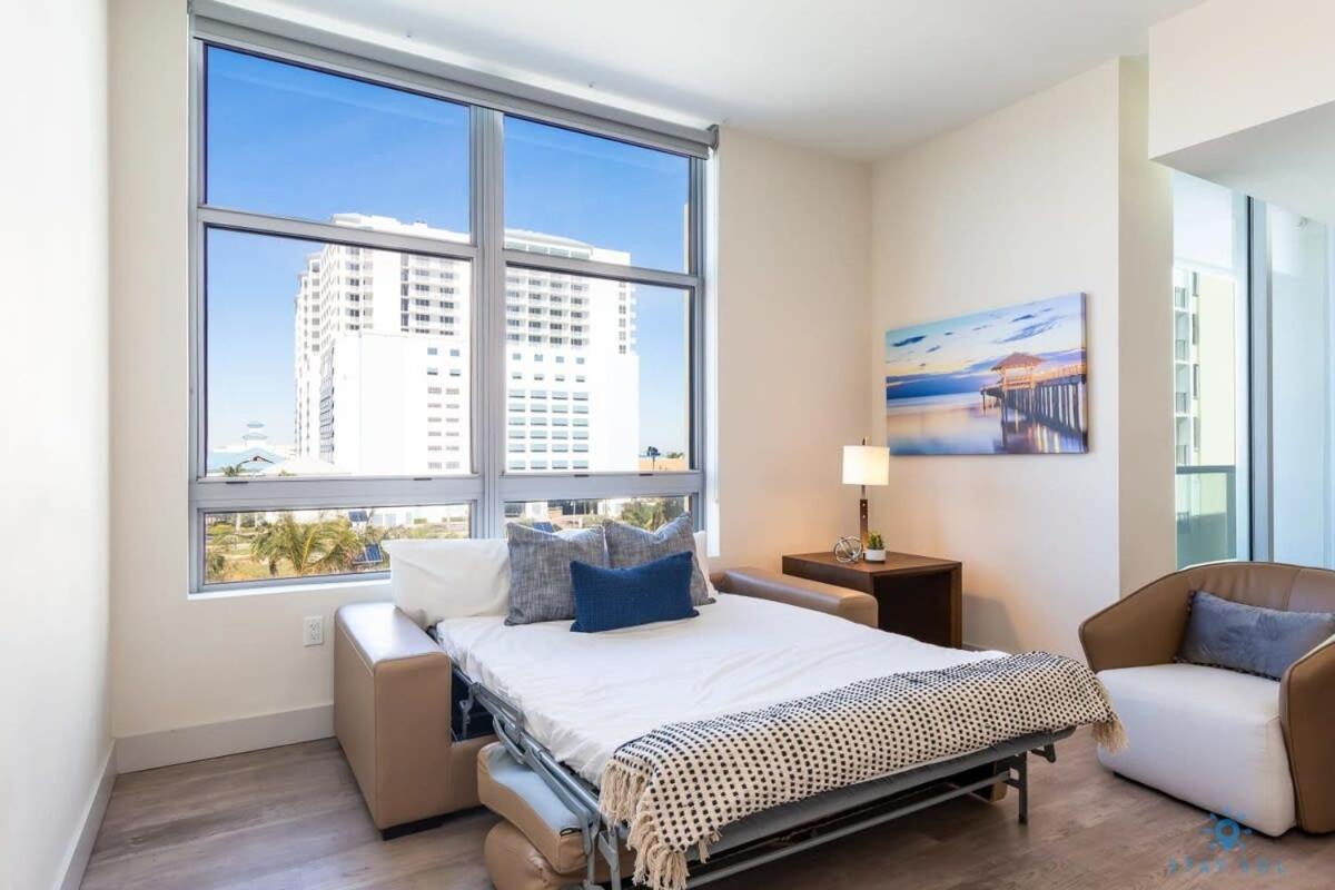 Rooftop Pool - Hollywood Beach Boardwalk Exterior photo
